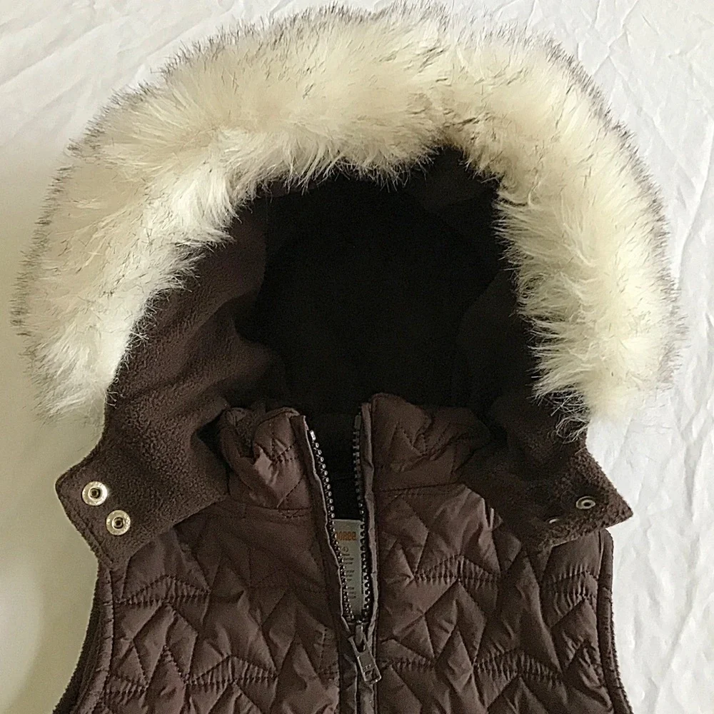 Girl’s Gymboree Puffer Vest W/ Faux Fur Hood Size 4 Brown